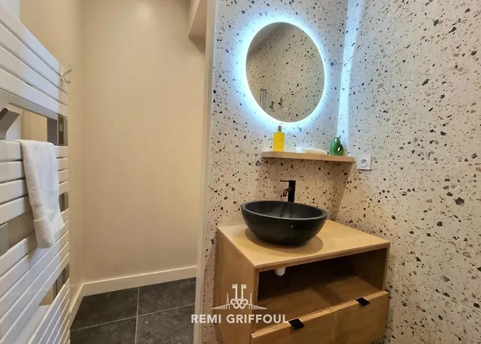 La De Champlain Terrace Center 2 Guests * Honfleur