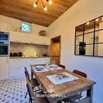 La De Champlain Terrace Center 2 Guests *