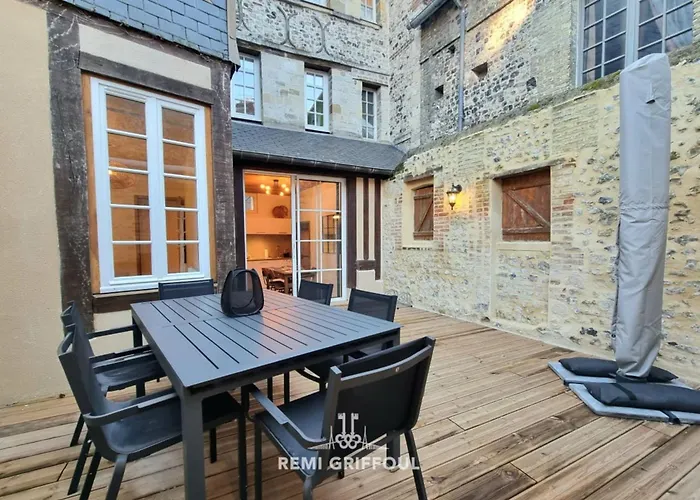 La De Champlain Terrace Center 2 Guests شقة *